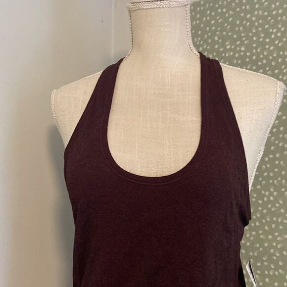 Athleta Antique Burgundy Speedlight Heathered Tank Size Medium New With Tags - Picture 2 of 9